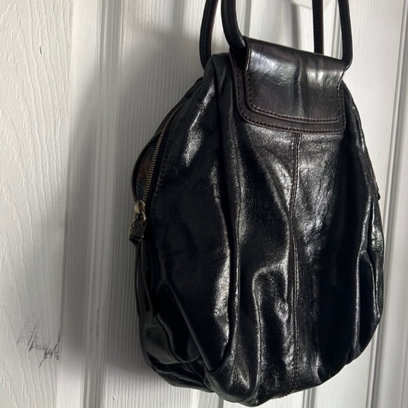 HOBO INT. - Picture 2 of 7